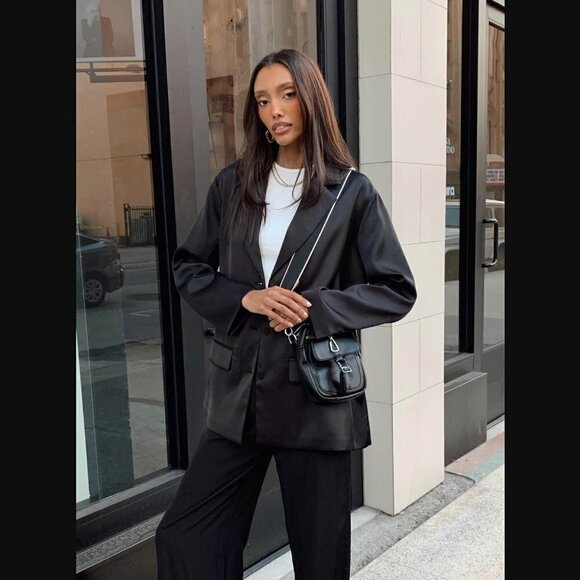 Princess Polly Toddy Black Satin Relaxed Fit Blazer 10 - Picture 1 of 14